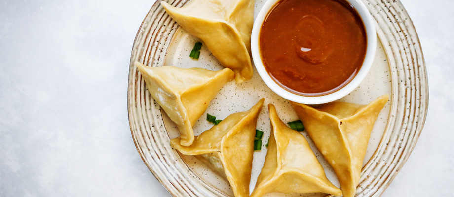Image for Momos with Peanut Sauce