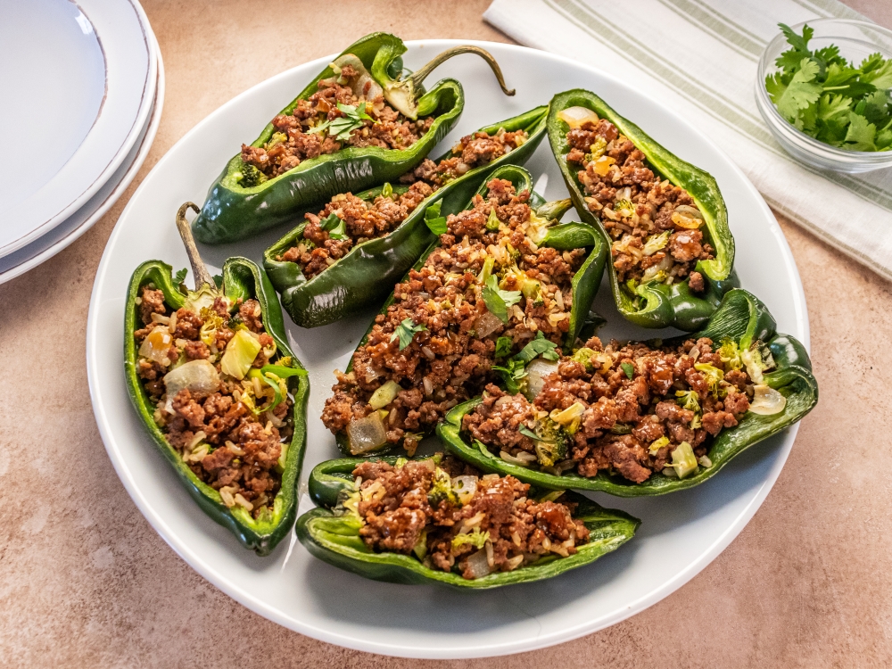 Image for Poblanos Rellenos de Carne Molida, Sabor Teriyaki