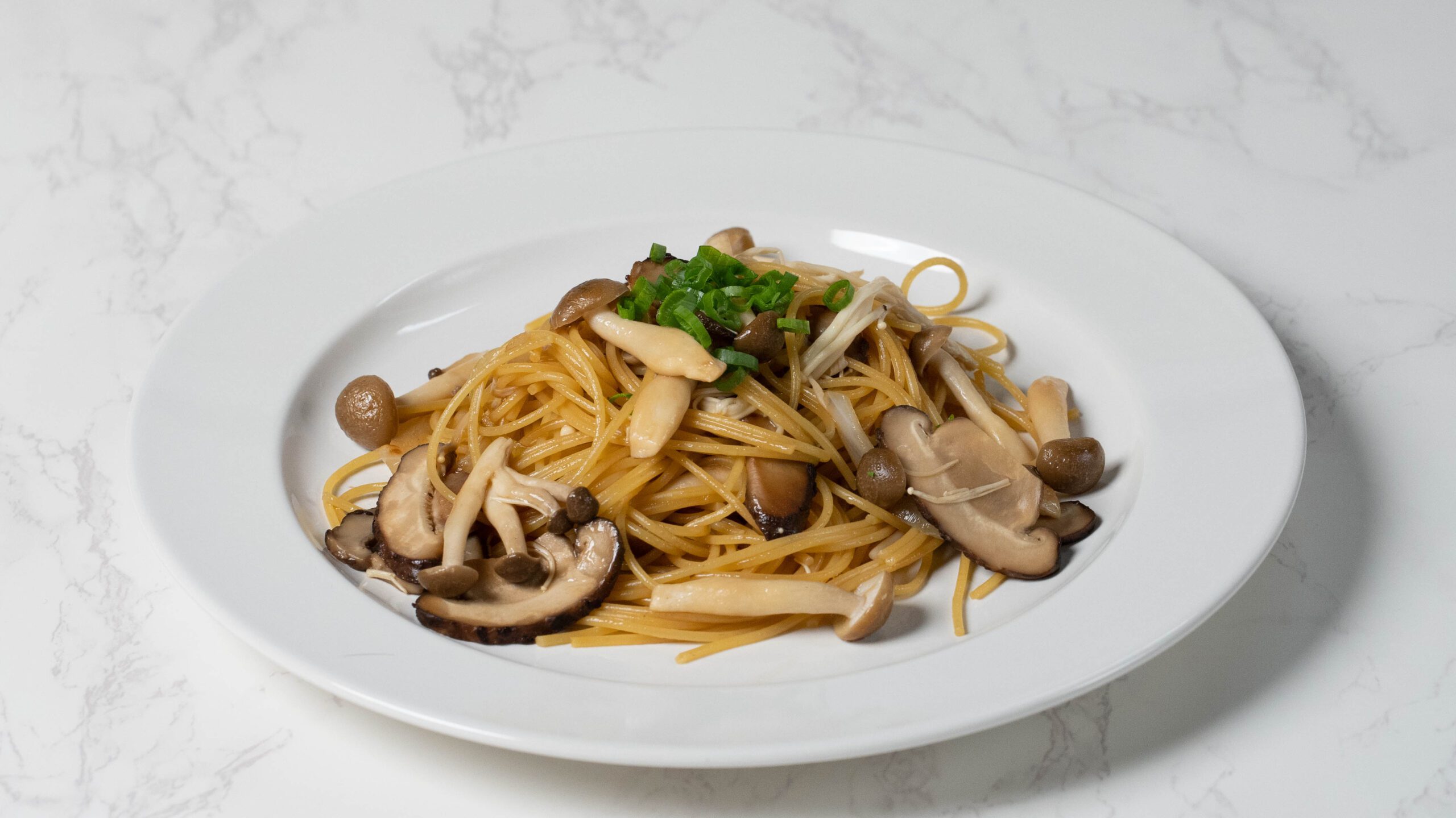 Mixed Mushroom Spaghetti - Kikkoman USA